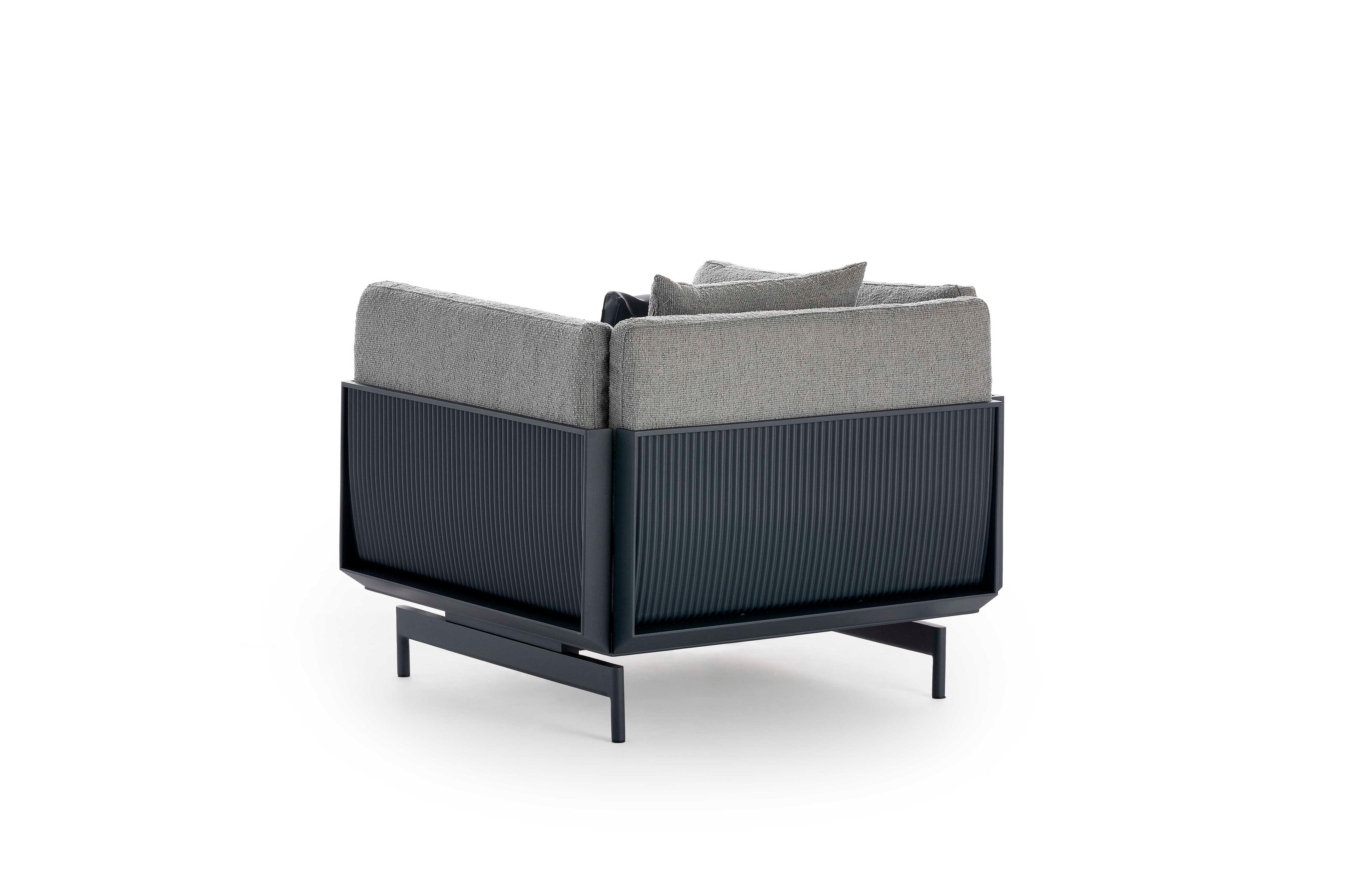 Onde Lounge Chair