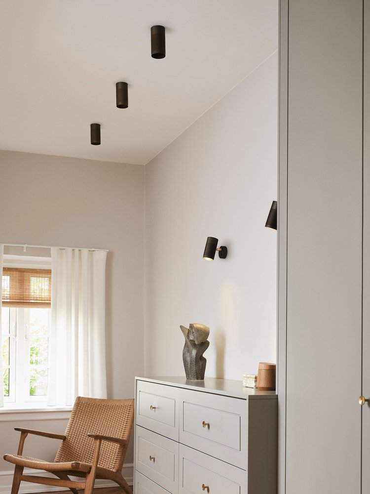 Patrone Surface Ceiling Light