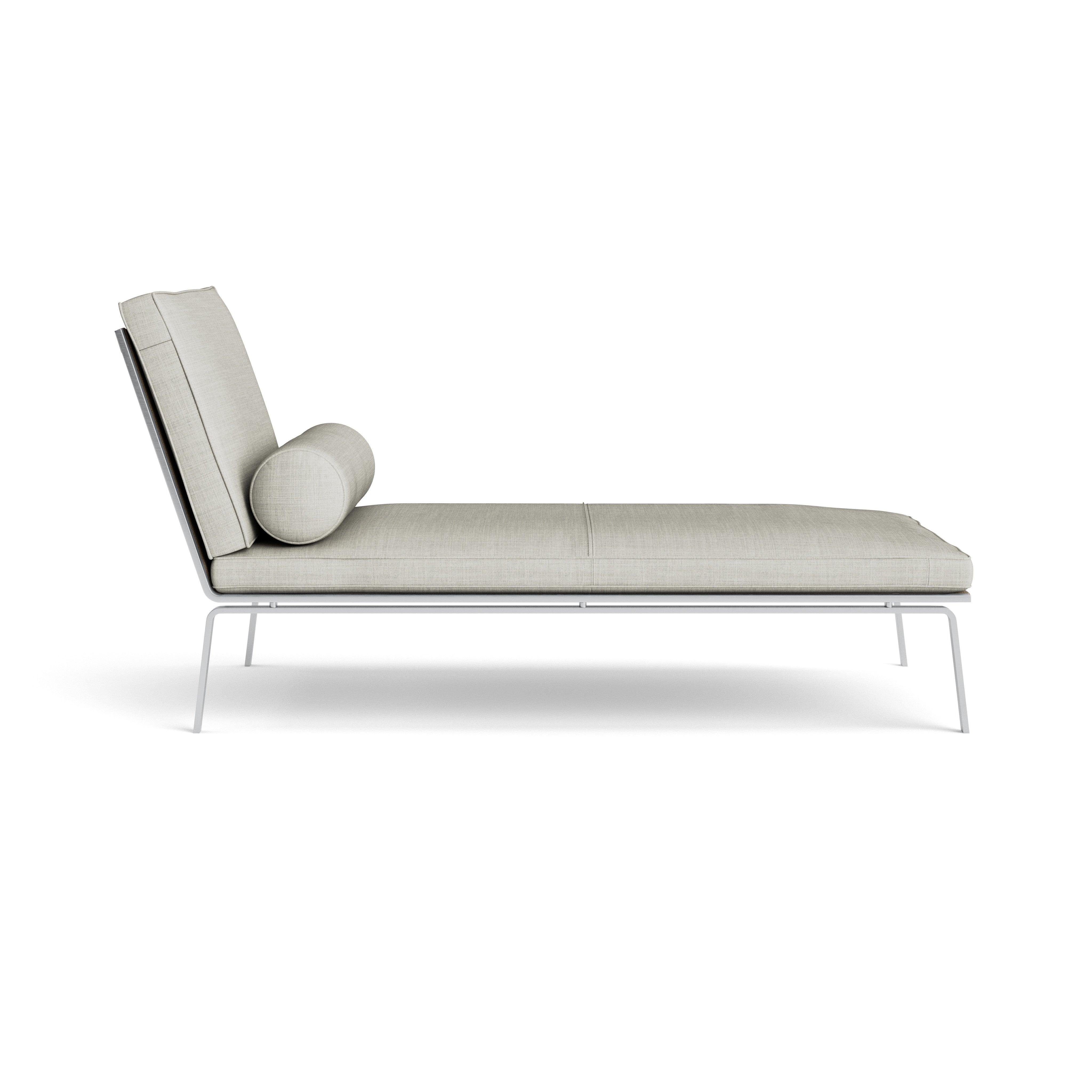 Man Chaise Longue