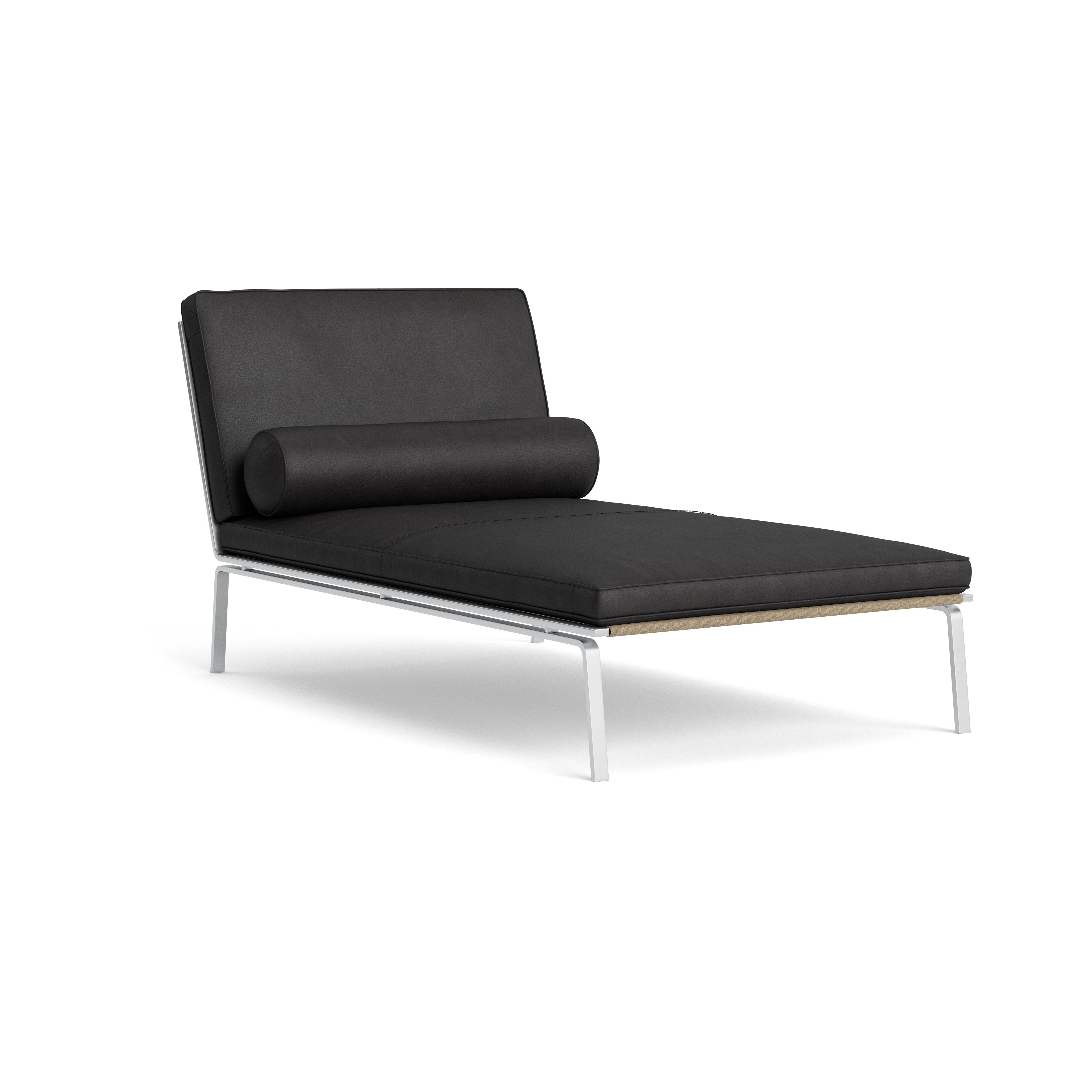 Man Chaise Longue