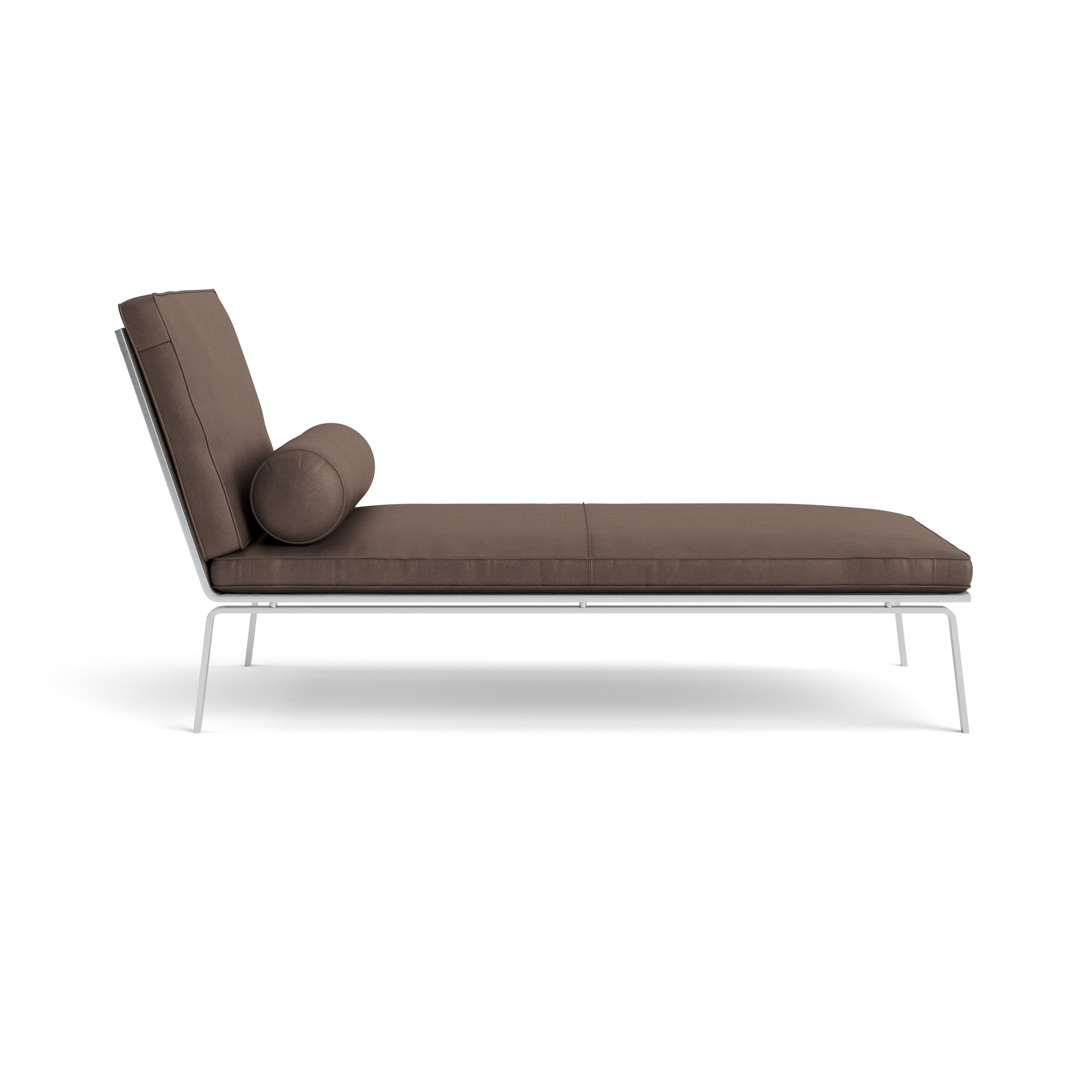 Man Chaise Longue